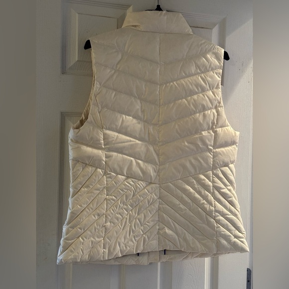 NWOT Talbots Quilted IVORY Puffer Vest - Picture 2 of 7